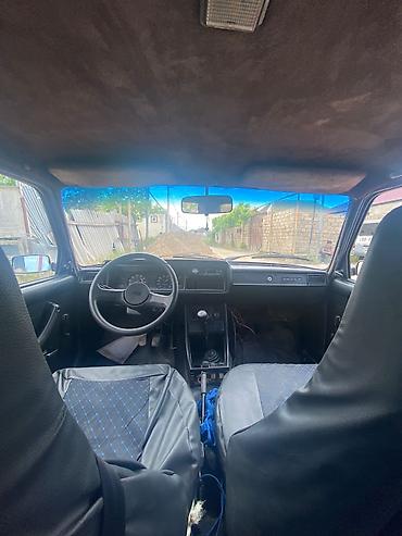 lalafo vaz 2107: VAZ 2107 sedan, tünd qırmızı rəng. Klassik dizaynlı, arxa ötürücülü — 6