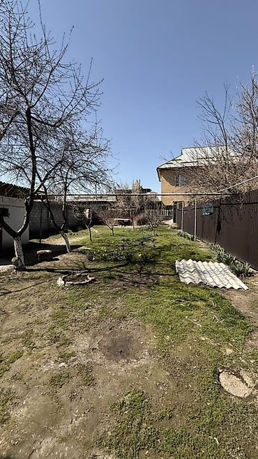 Продажа коттеджей и домов: 4 комнаты, 80 м², 6 соток, Бишкек, Старый толчок рынок / базар Собственник — 12