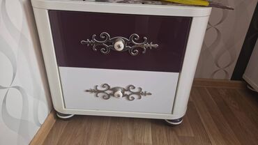 Yataq otağı dəstləri: İkinəfərlik çarpayı, 2 tumba, Dolab, Komod, İşlənmiş — 8