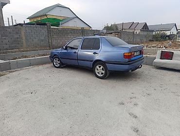 срочно в связи с переездом: Volkswagen Vento: 1994 г., 1.6 л, Механика, Бензин, Седан — 2