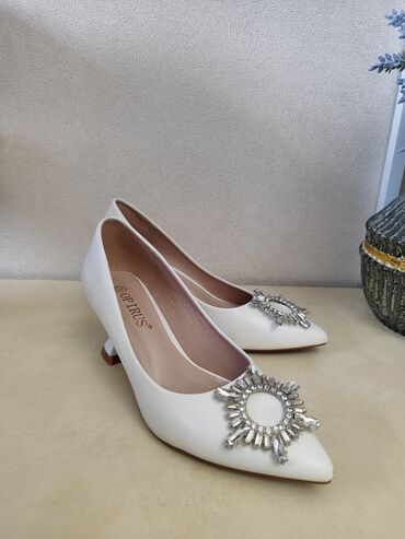 обувь 19 размер: Туфли AURA SHOES, 36, цвет - Белый