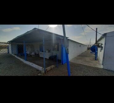 Kommersiya daşınmaz əmlakının satışı: Obyekt ofis satılır.1 hektar daş hasarlı sahəsi var.Tikili sahə — 1