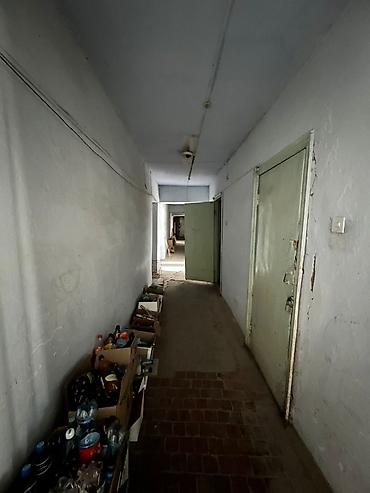 Продажа магазинов: Продается помещение под бизнес г.Нарын возле центральной трассы цена — 12