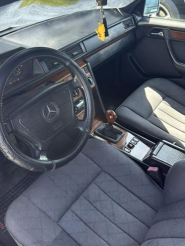 Продажа авто: Mercedes-Benz W124: 1994 г., 2.2 л, Механика, Бензин, Седан — 7
