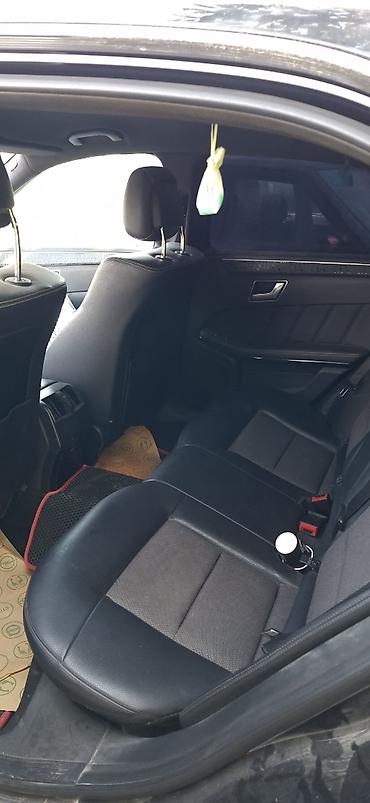 2015 corolla: Mercedes-Benz E 200: 3 l | 2015 il Sedan — 1