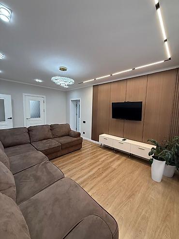 Продажа коттеджей и домов: ✨СРОЧНО 🏡 ПРОДАЕТСЯ ДОМ В АК-ОРДО 📍 Локация: район Ак-Ордо 📐 Площадь — 8