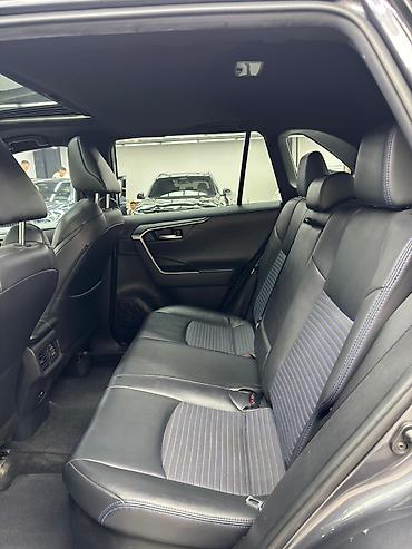 расширители арок: Toyota RAV4: 2021 г., 2.5 л, Автомат, Гибрид, Кроссовер — 10