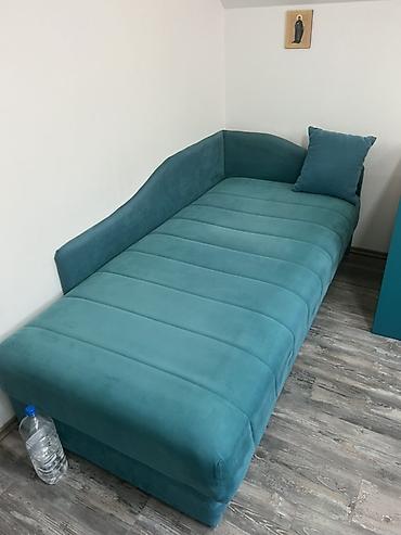 komode akcija: Jednokrevetna tapacirana ležaljka/sofa zicanog jezgra sa podiznim — 1