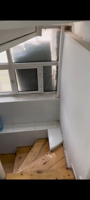 Kommersiya daşınmaz əmlakının satışı: Gəncə ş.mərkezdə H.Əliyev pr. Gəncə mola,təzə Filarmoniya,Qlaf poçta — 12