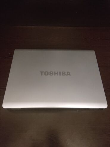 Toshiba: AMD A3, 2 GB
