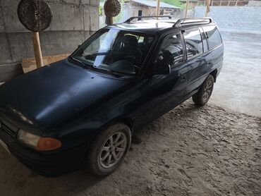 Opel: Opel Astra: 1995 г., 1.8 л, Механика, Бензин, Универсал