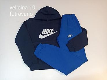 Komplet trenerke: Velicine pisu na slici 
2200 din — 6