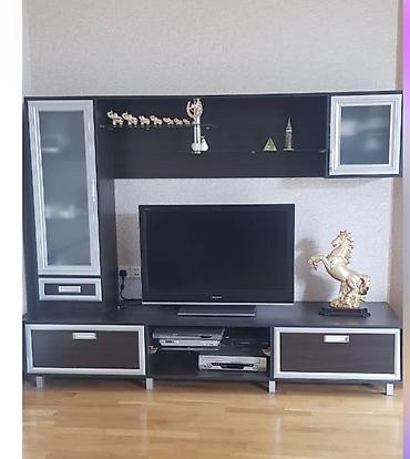 kicik tv: TV stendi və divar vitrinli dəst - Material: laminat/MDF kombinasiya — 2