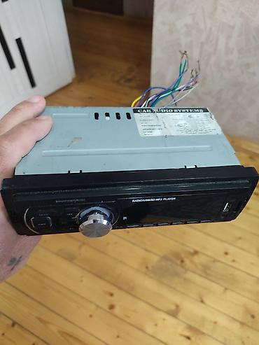 wi və sa: Avtomobil maqnitolası – Radio/USB/SD MP3 Player Xüsusiyyətlər: - — 2