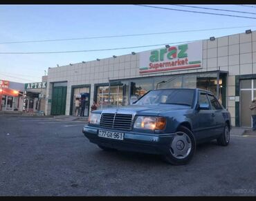 mercedes 2.2 cdi motor: Mercedes-Benz E 230: 2.3 l | 1986 il Sedan