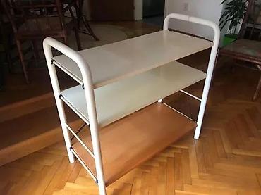 Police: Metalna polica sa tri nivoa - Konstrukcija: cevasti metalni ram bele — 1