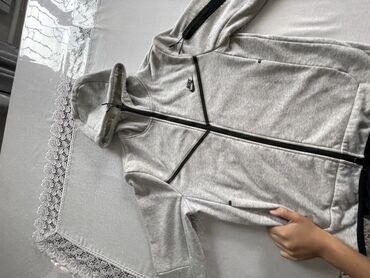 Спортивные костюмы: Мужской спортивный костюм, M (EU 38), L (EU 40), Nike, Новый, цвет - Серый, Самовывоз at lalafo.kg Спортивные костюмы: Мужской спортивный костюм, M (EU 38), L (EU 40), Nike, Новый, цвет - Серый, Самовывоз