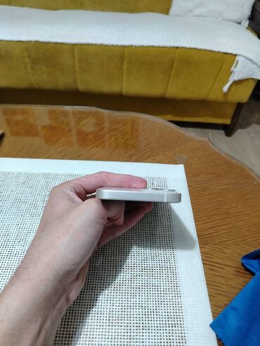 Apple iPhone: Apple iPhone iPhone 13, 128 GB, Starlight, Face ID na lalafo.rs — 5 Apple iPhone: Apple iPhone iPhone 13, 128 GB, Starlight, Face ID — 5