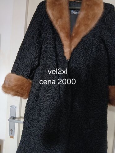 Sakoi: Ženska odeća – više komada 1) Kratki blejzer od tvida - Boja: crna sa — 7