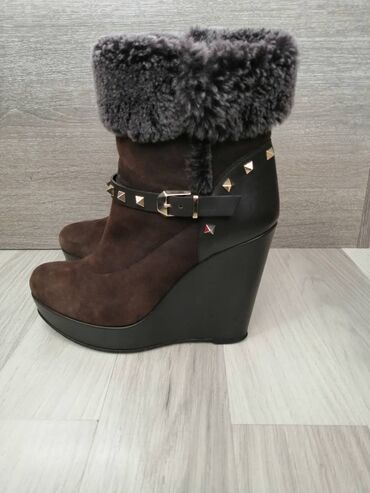 Γυναικεία είδη Υπόδησης: Salvatore Ferragamo πολύ καλή κατάσταση, Μέγεθος 7 B, το μέγεθος — 9