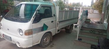 россия номер машина: Hyundai Porter: 2001 г., 2.5 л, Механика, Дизель, Пикап