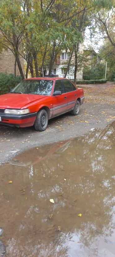 Mazda: Mazda 626: 1989 г., 1.6 л, Механика, Бензин, Седан