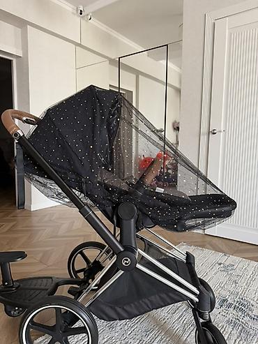 ам ням: Коляска Cybex Priam 4 Белая люлька Черный прогулочный блок Полный — 4