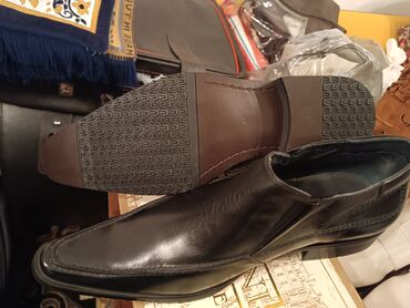 спортивная обувь мужская: Обувь Баскони мужская Италия новая!43 размер без меха,чистая кожа!!!