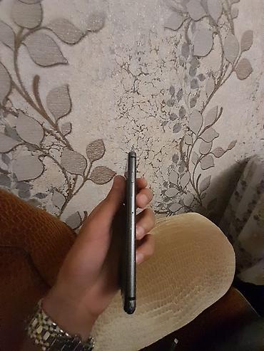 apple magic: IPhone SE, 64 GB, Qara — 7