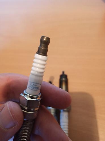 apornu ford: Ford alışqan şamı (spark plug) - Orijinal Ford loqolu model - Misin — 1