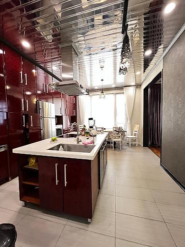 4 комнаты, 190 м², Ала-Арча ТРЦ 9 этаж, Старый ремонт