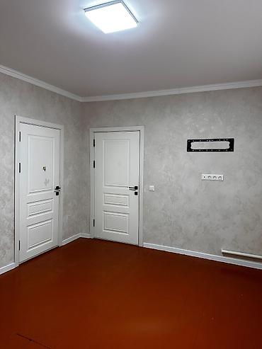 Продажа коттеджей и домов: Продается дом🔥 📍 Адрес: Пишпек (ориентир Гагарина/ Термечикова) 🔢 Год — 10