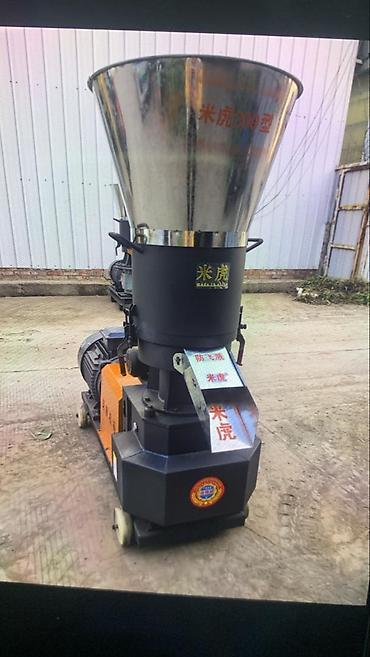 Сельскохозяйственное оборудование: TƏCİLİ SATILIR!!! Yem Pellet makinası Granulator Pelet, Yem aparatı — 5