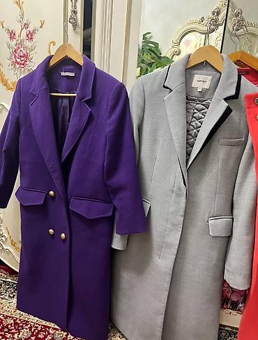 Пальто: По фото первое по 2000 т остальные все по 1000 Женские пальто — 12