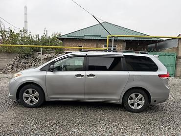 Toyota: Toyota Sienna: 2011 г., 3.5 л, Автомат, Газ, Минивэн — 6