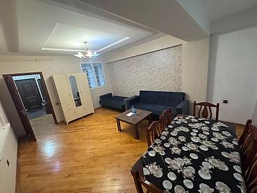 qarayev: Nizami rayonu, Qara Qarayev metrosunun çıxışı, Nəbz Klinikasının — 1
