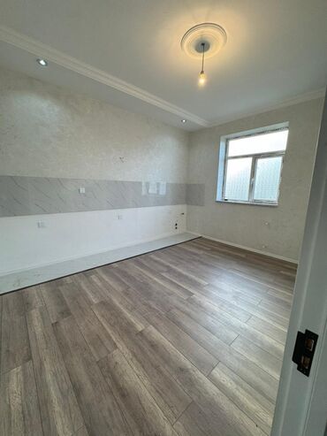 Yeni tikili: 4 otaqlı, Yeni tikili, 160 kv. m — 2