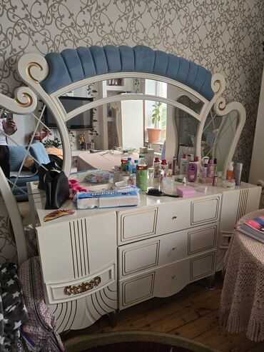 kontakt home dolab: İşlənmiş, Açılan, 4 qapılı Düz dolab, Qorka, Türkiyə