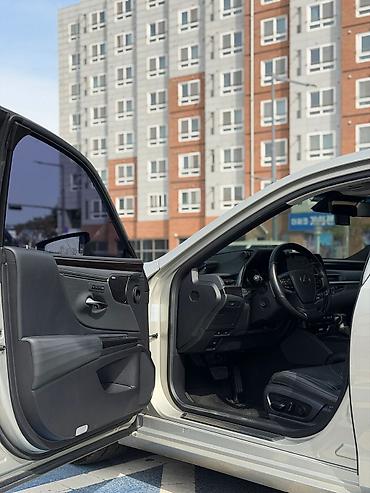 Lexus: Lexus ES: 2019 г., 2.5 л, Гибрид — 3