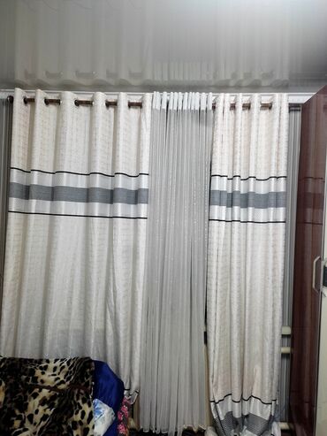 набор кулюч: Шторы плотные шторы ширина 2 м, длина 2,45 м тюль (посередине) ширина
