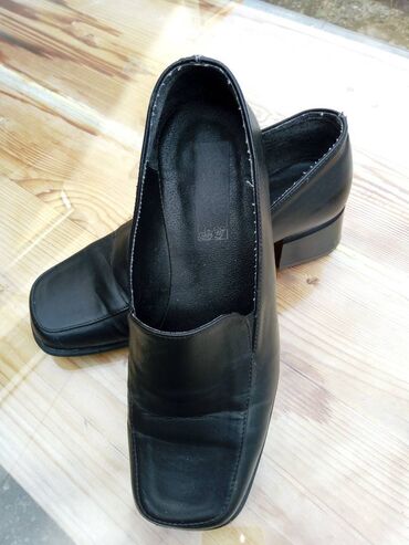 mokasine crne: Cipele br.38 dobrom stanju