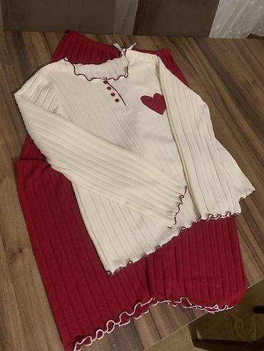 Ev geyimləri, pijamalar: Qadın pijama dəsti Yenidir her birin 60 azn almisam ama endirimle — 14