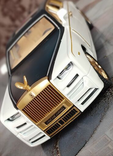 оюнчук машина: Машина Rolls Royce в отличном состоянии