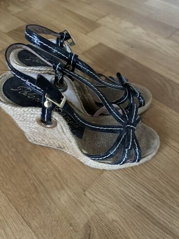 женские кроссовки nike zoom: Qadın üçün platformalı espadril sandal - Brend: Paloma Barceló