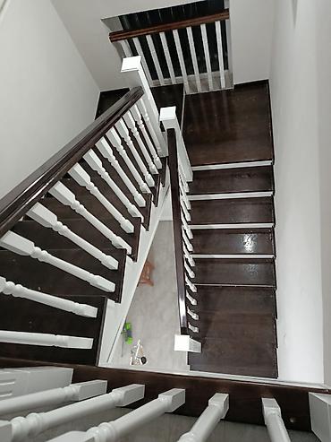 Деревянные лестницы: Деревянная лестница Для дома, Форма лестницы: П-образная — 8