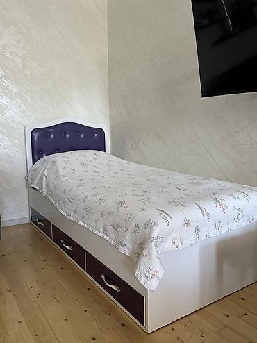 tek kiravatlar: Oğlan və qız üçün, İşlənmiş, Çarpayı, Matras ilə, Siyirməli — 4