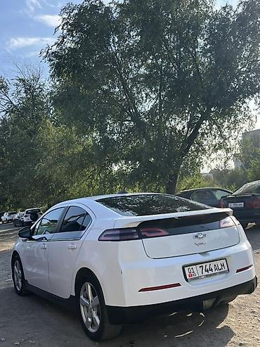 byd e2 2025: Chevrolet Volt: 2014 г., 1.4 л, Автомат, Гибрид, Хэтчбэк — 7