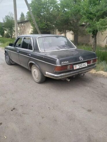 газ 66 машина: Mercedes-Benz W123: 1982 г., 2.3 л, Механика, Бензин, Седан