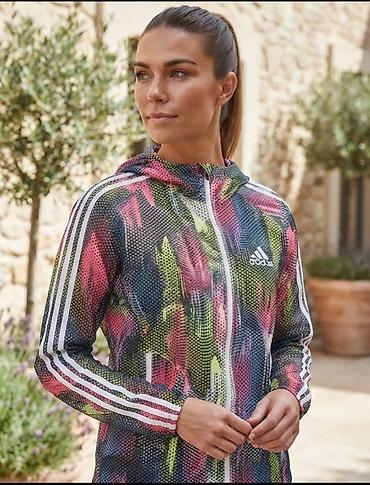 Ostale jakne, kaputi, prsluci: Adidas ženska sportska jakna sa kapuljačom - Model: lagana — 1