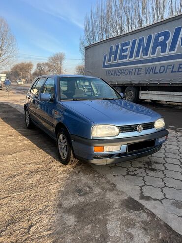 Volkswagen: Volkswagen Golf: 1993 г., 1.8 л, Механика, Бензин, Хетчбек